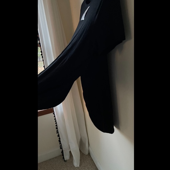 Top - Picture 3 of 4